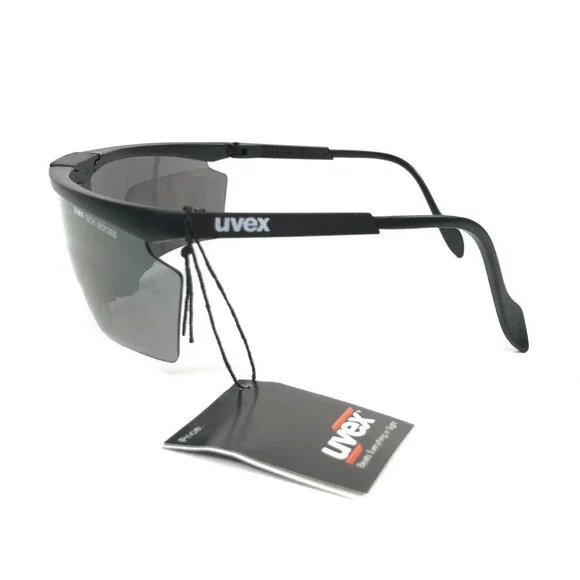 Vintage Uvex Sunglasses Face Across Matte Black Shield Semi Rim Frames Gray Lens